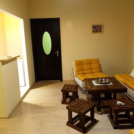 Apartment Vorontsov Tbilisi Buitenkant foto